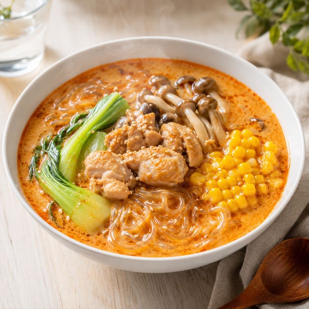 和風麻辣湯を使用した青梗菜と鶏肉入りの豆乳麻辣湯