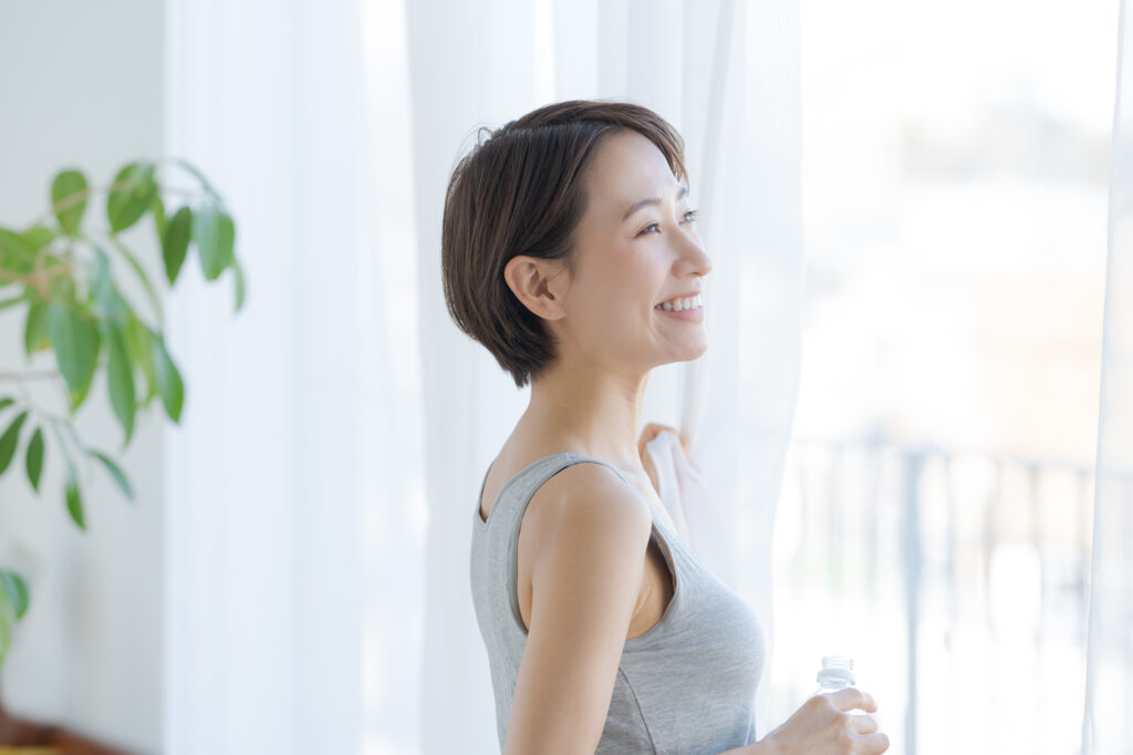 笑顔の女性