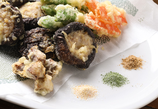 個性豊かな塩で楽しむ 原木椎茸と春の天ぷら タマチャンショップ 公式サイト