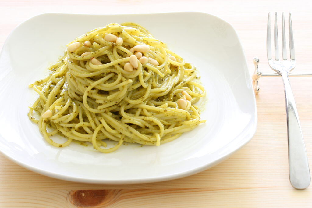 松の実を使ったパスタ