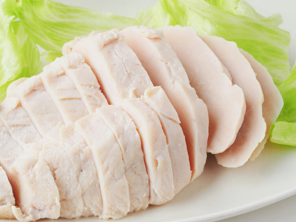 蒸した鶏むね肉