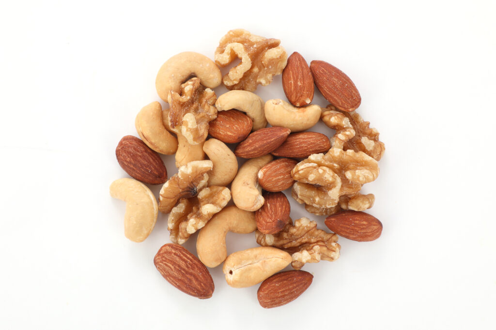 さまざまなナッツ