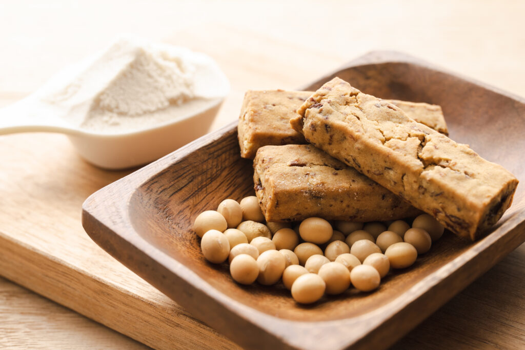 プロテインバーと大豆